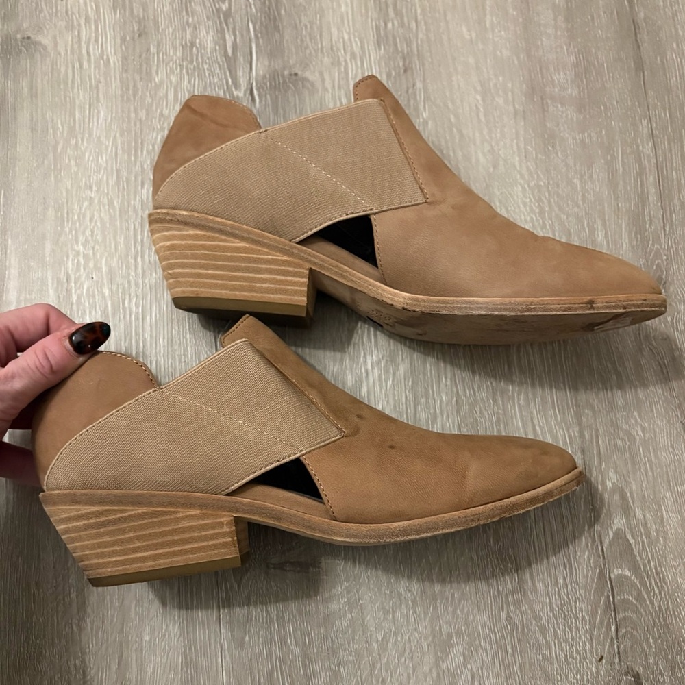 Eileen Fisher | Size 7 Tan Perry Leather‎ Ankle Booties